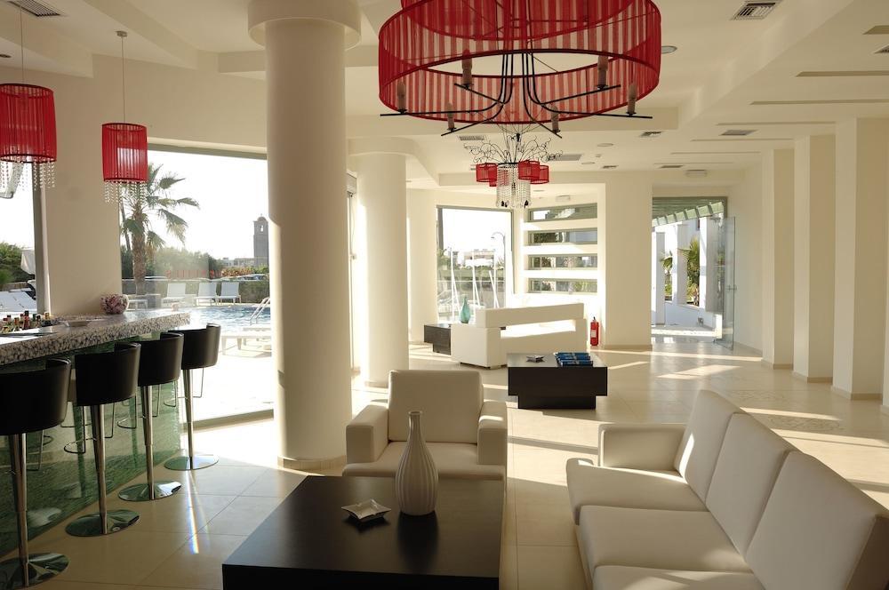 Angela Suites Boutique Hotel Σίσσι Εξωτερικό φωτογραφία